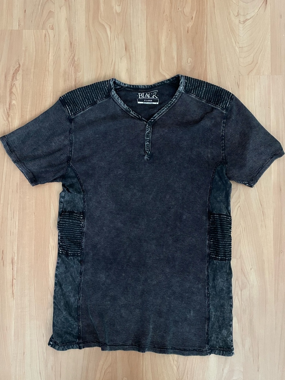 Buckle Washed Black Short Sleeve Henley Tee